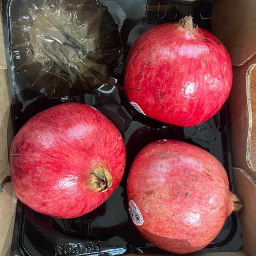 3Pomegranates 